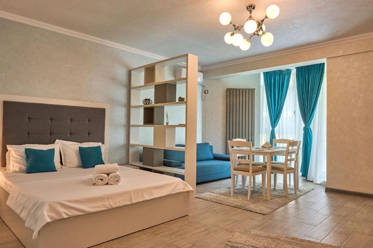 Moonlight Studio - Spa N Pools Beach Resort Mamaia Exteriér fotografie