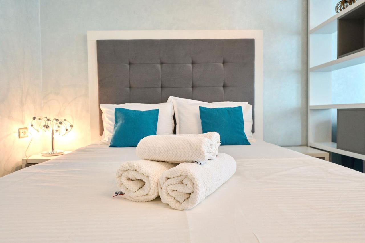 Moonlight Studio - Spa N Pools Beach Resort Mamaia Exteriér fotografie